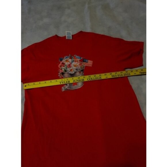 Womens T-Shirt Medium Patriotic Flowers Red White Blue Stars - Picture 7 of 10
